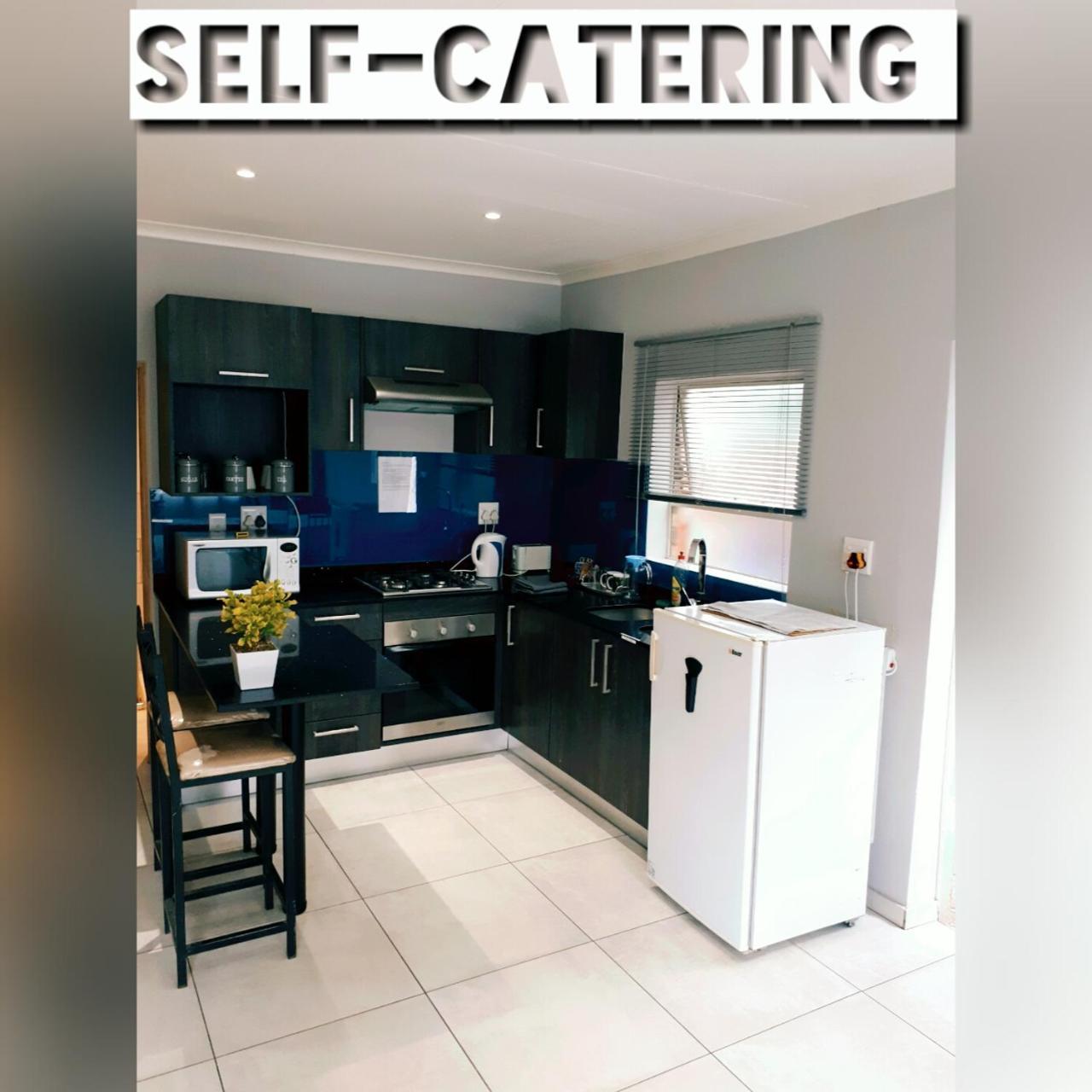 Midrand Guesthouse - Tasa 外观 照片