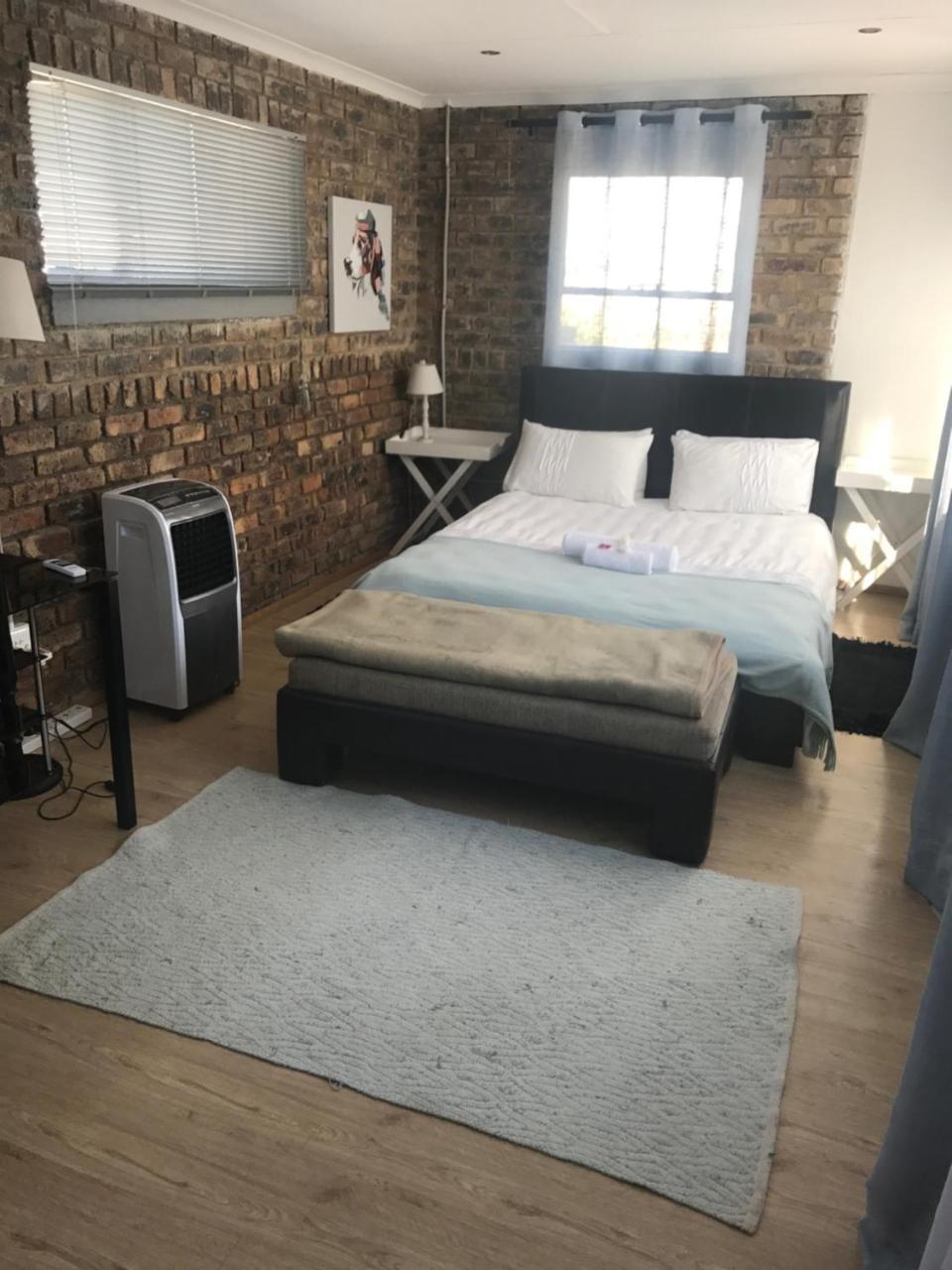 Midrand Guesthouse - Tasa 外观 照片